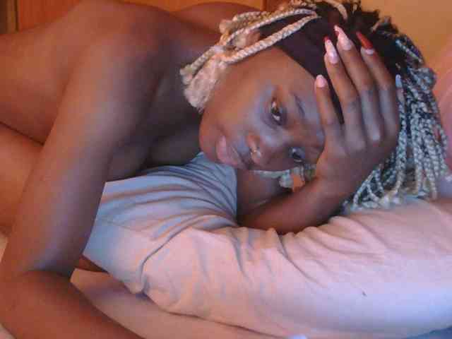 Melaninqueen19 webcam