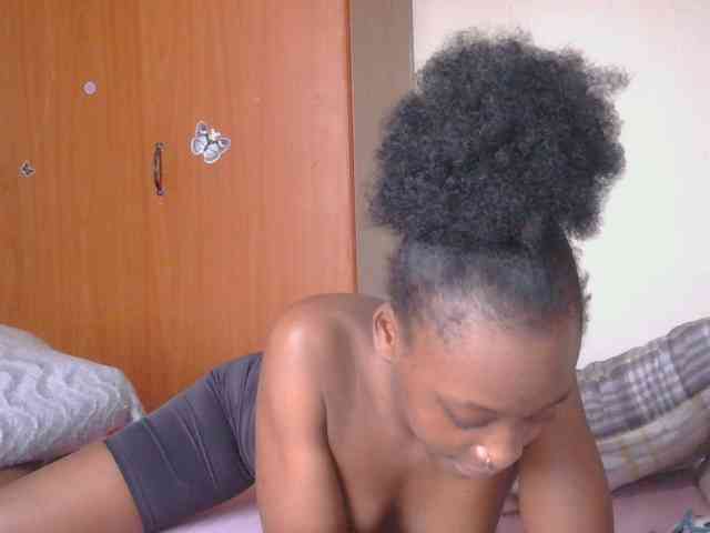 Melaninqueen19 webcam