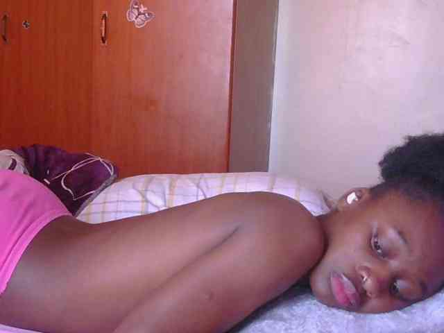 Melaninqueen19 webcam