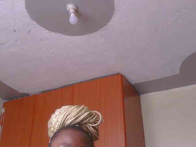 Melaninqueen19 webcam