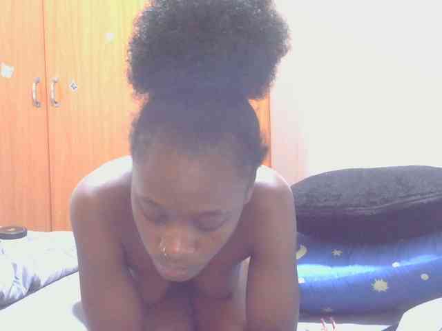 Melaninqueen19 webcam