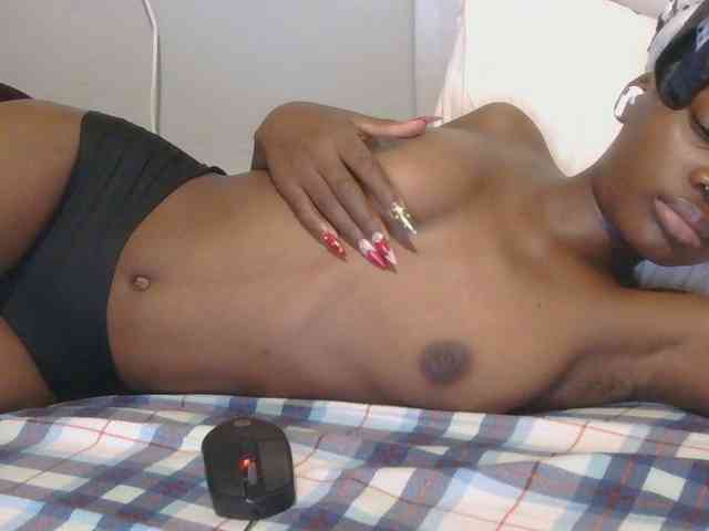 Melaninqueen19 webcam