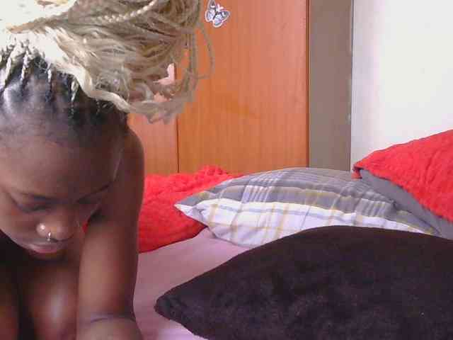 Melaninqueen19 webcam