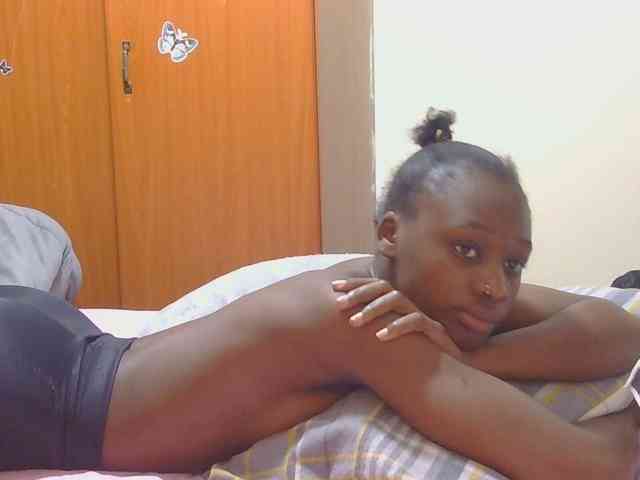 Melaninqueen19 webcam