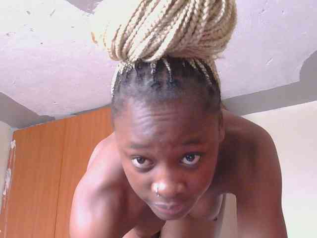 Melaninqueen19 webcam