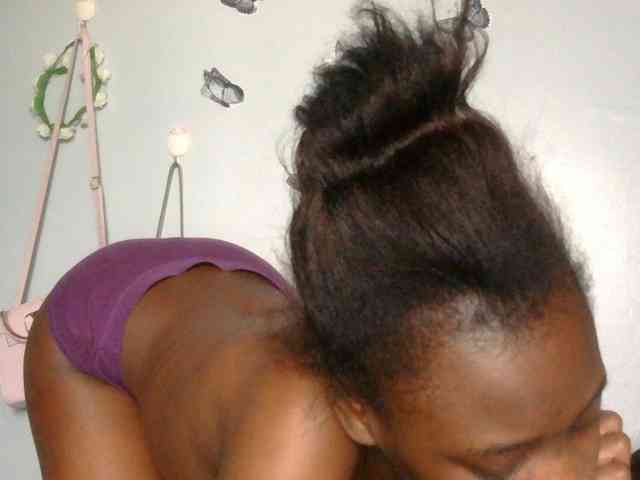 Melaninqueen19 webcam