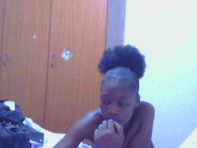 Melaninqueen19 webcam