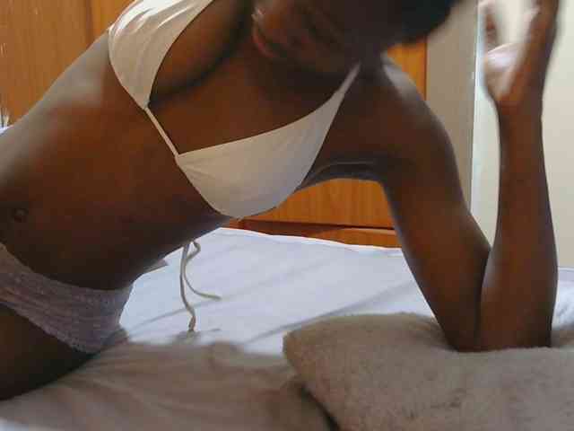 Melaninqueen19 webcam