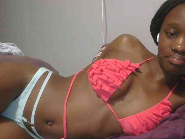 Melaninqueen19 webcam