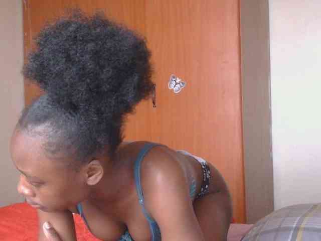 Melaninqueen19 webcam