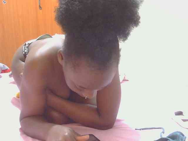 Melaninqueen19 webcam