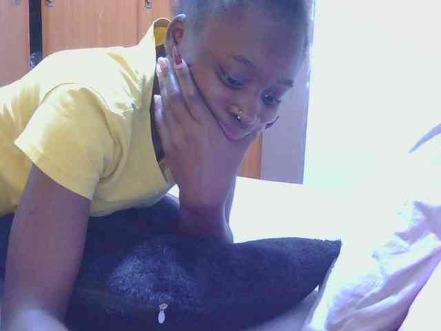 Melaninqueen19 webcam