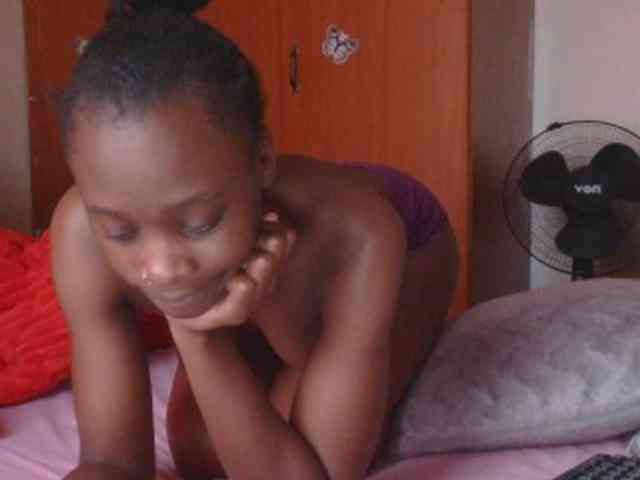 Melaninqueen19 webcam