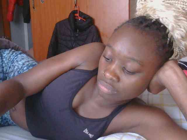 Melaninqueen19 webcam