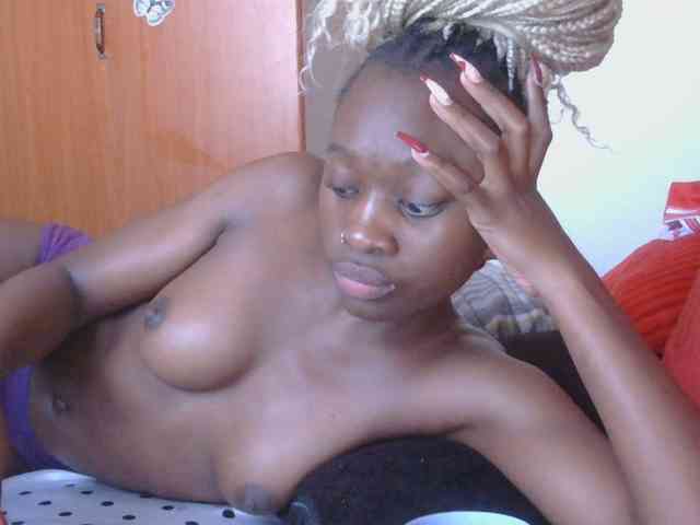 Melaninqueen19 webcam