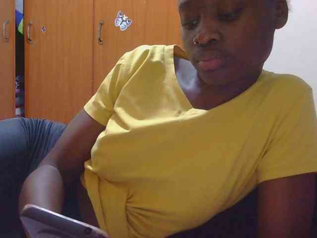 Melaninqueen19 webcam