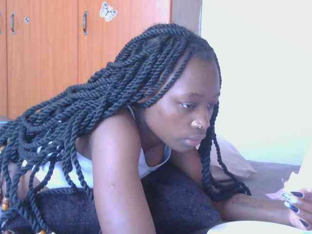 Melaninqueen19 webcam