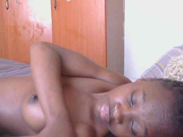 Melaninqueen19 webcam