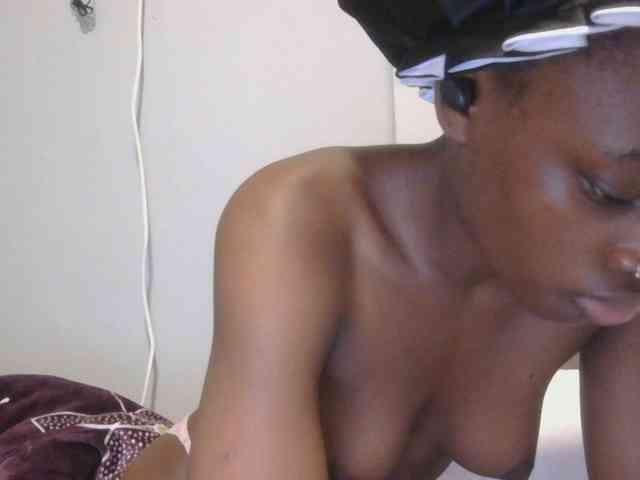 Melaninqueen19 webcam