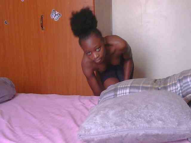 Melaninqueen19 webcam