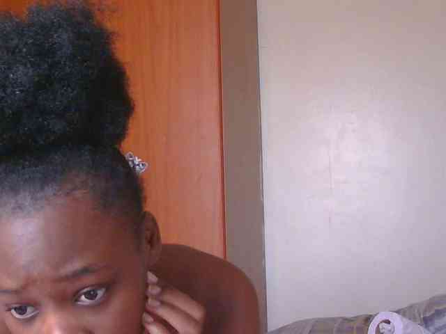 Melaninqueen19 webcam
