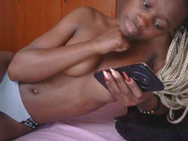 Melaninqueen19 webcam