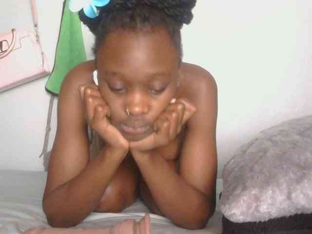 Melaninqueen19 webcam