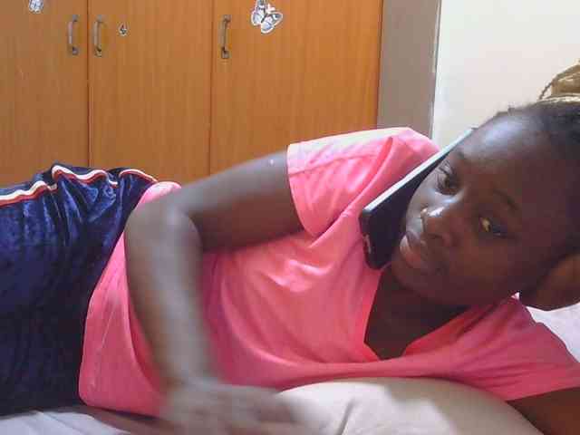 Melaninqueen19 webcam