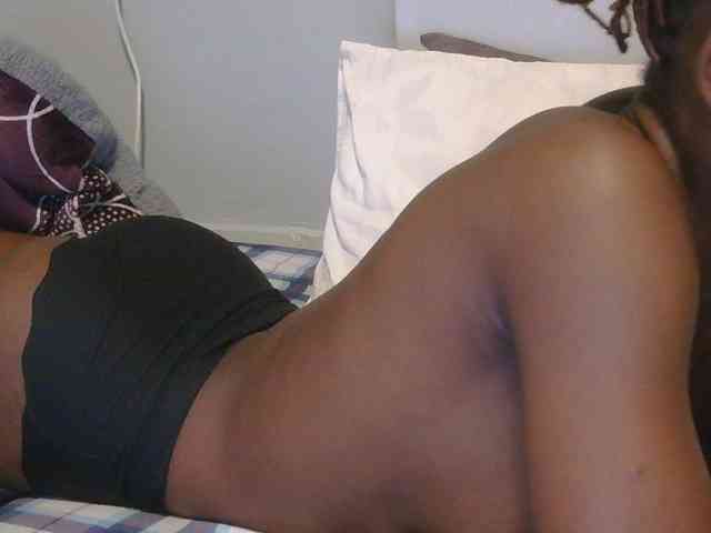Melaninqueen19 webcam