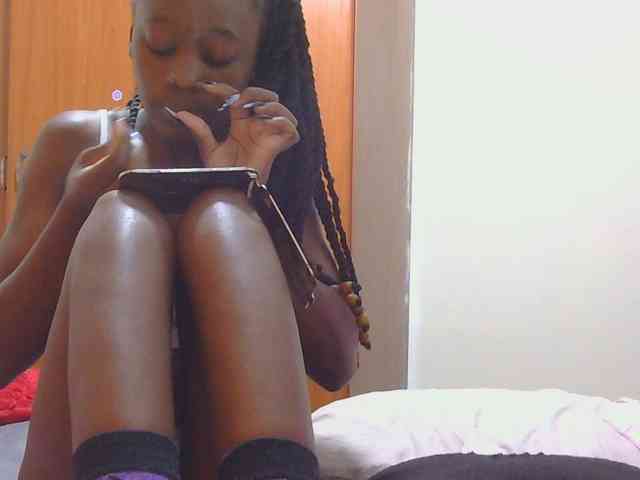 Melaninqueen19 webcam
