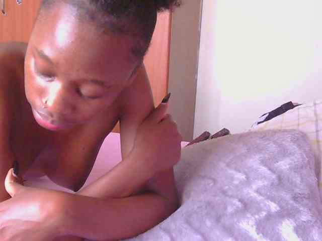 Melaninqueen19 webcam