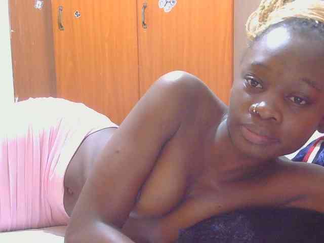 Melaninqueen19 webcam