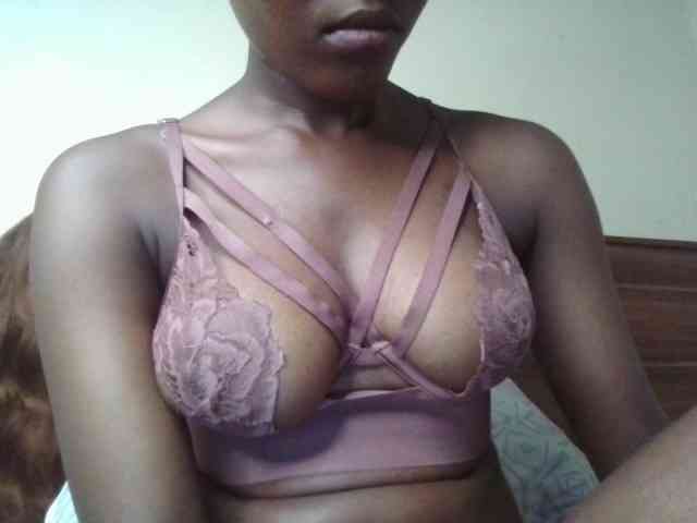 Brianasexy4u webcam