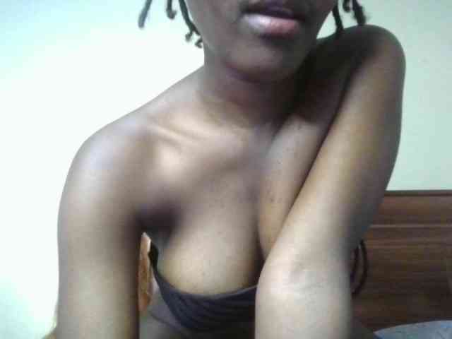 Brianasexy4u webcam