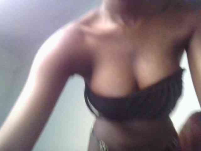 Brianasexy4u webcam