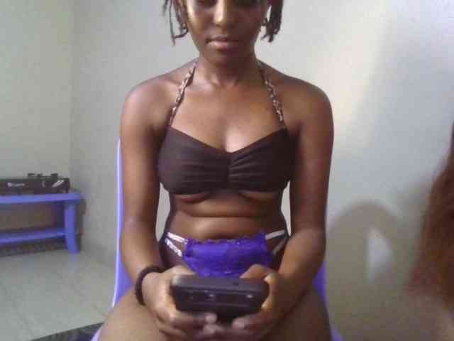 Brianasexy4u webcam