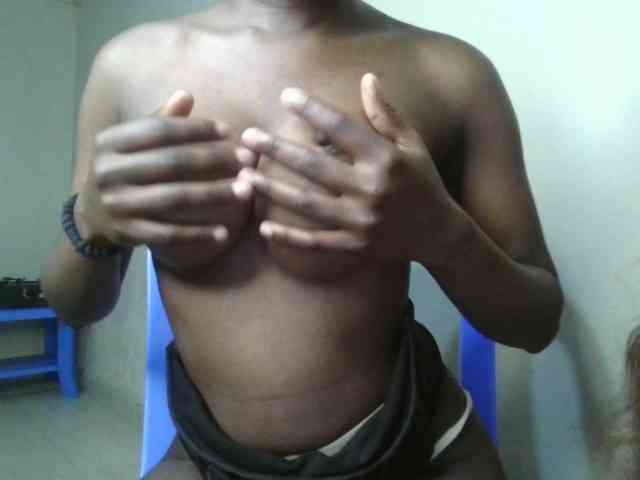 Brianasexy4u webcam