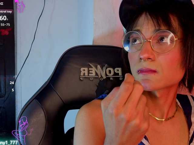 tiffany1-777 live webcam show