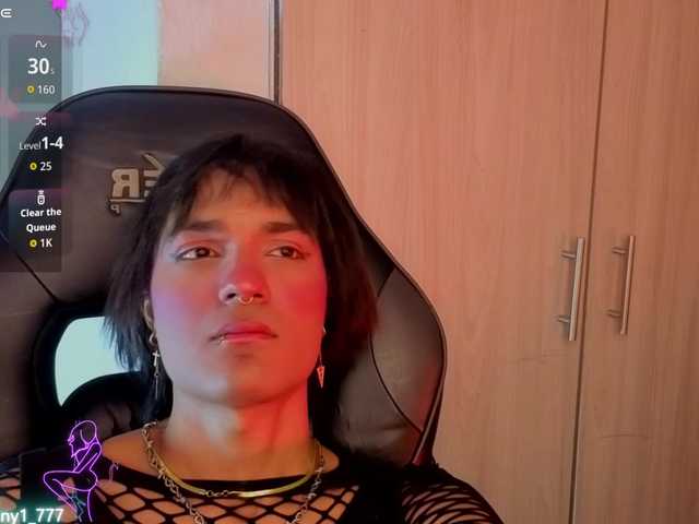 tiffany1-777 live webcam show