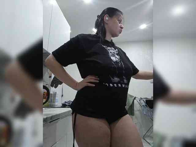 PleasantFantasy webcam