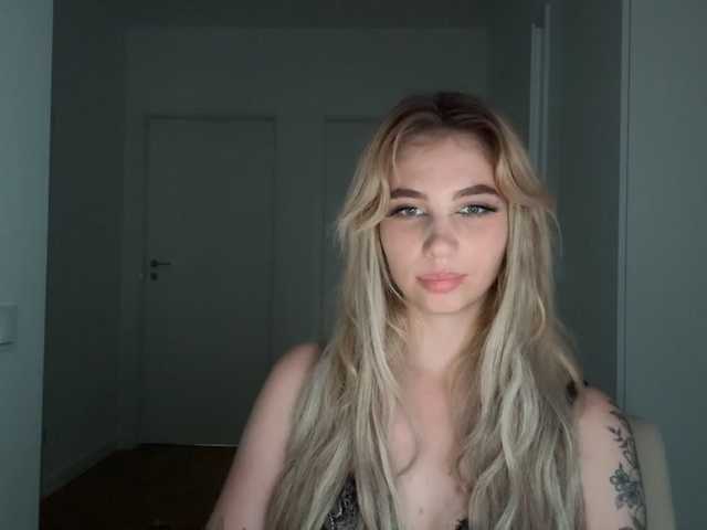 LilyHot