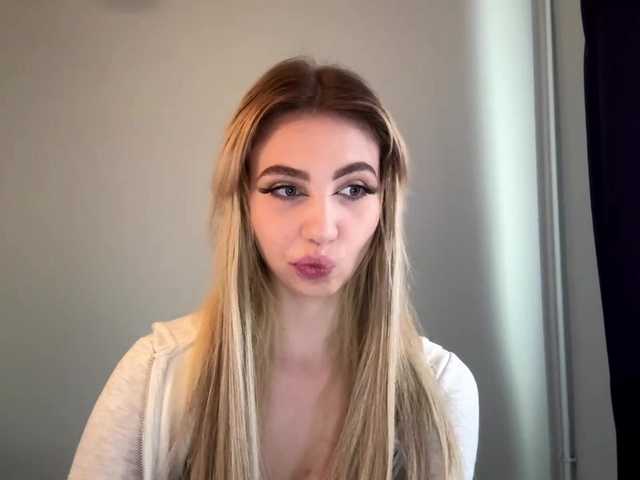 LilyHot live cam on BongaCams