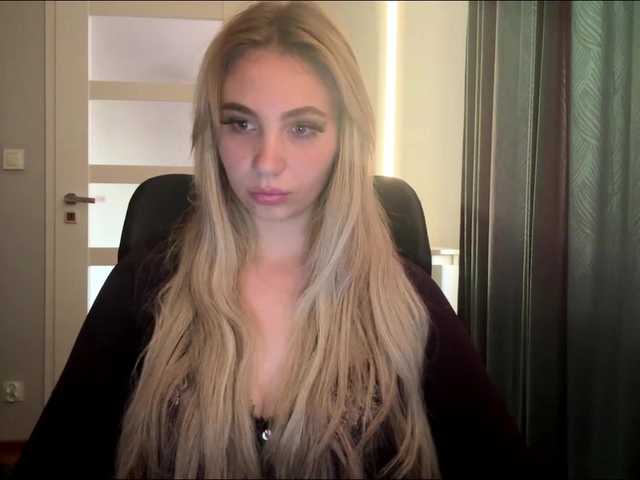 LilyHot live cam on BongaCams