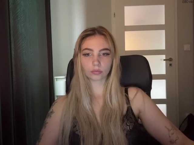 LilyHot live cam on BongaCams