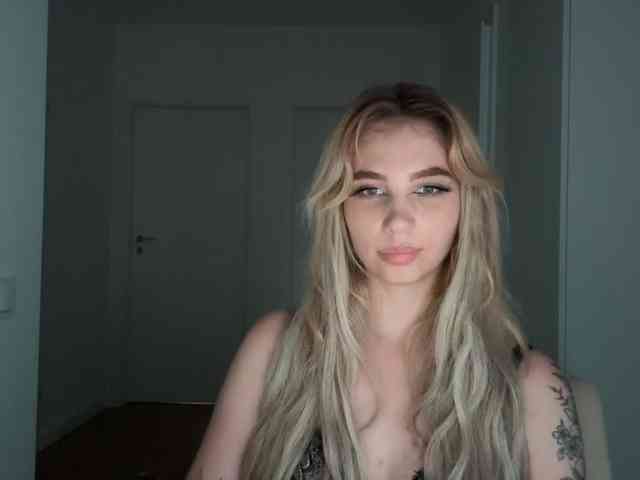 lilyhot's live room