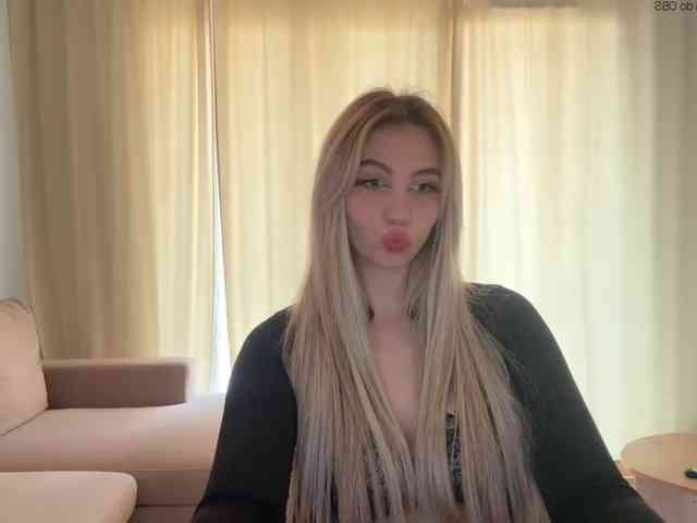 LilyHot