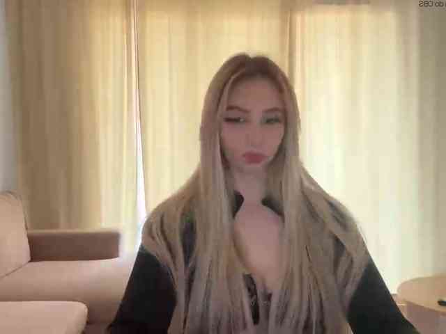 LilyHot webcam