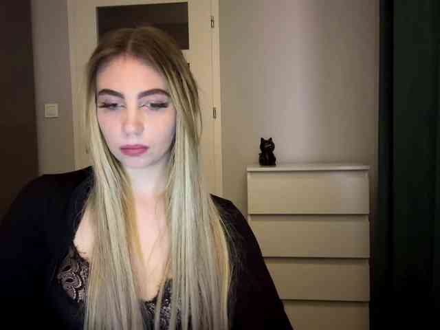LilyHot