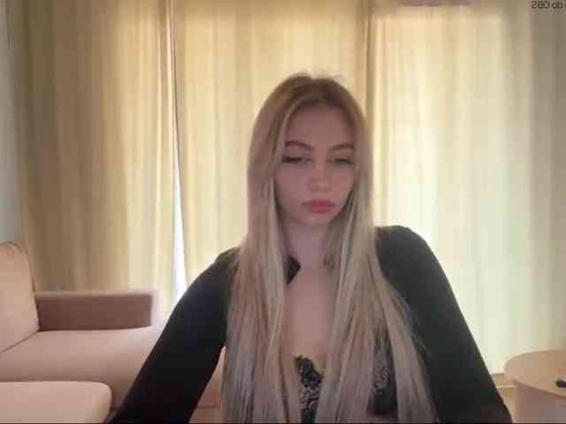 LilyHot webcam