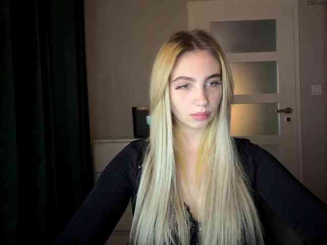 LilyHot webcam